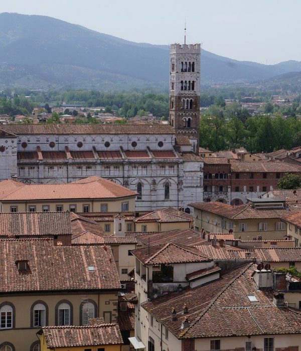 02-Lucca